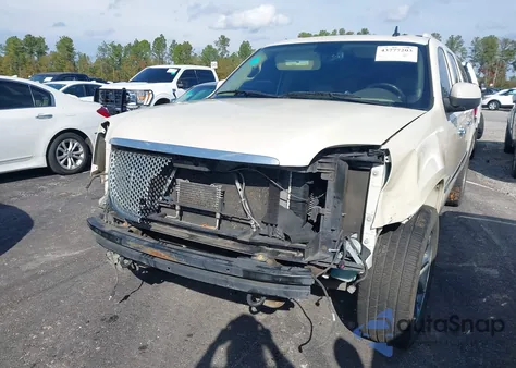 2010 GMC Yukon Xl 1500 Denali из США, поврежденный, VIN 1GKUKMEF5AR158853